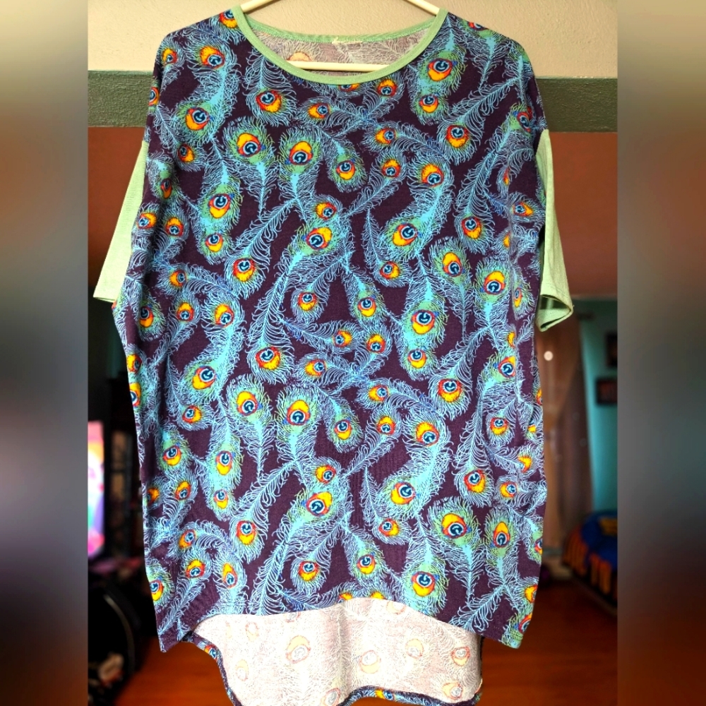 Lularoe Irma top